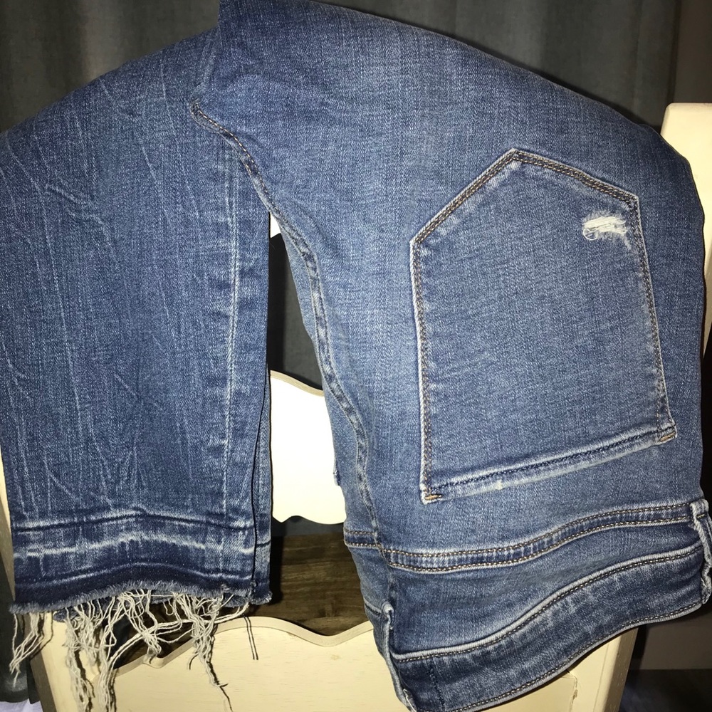 Abercrombie and Fitch low rise ankle jeans